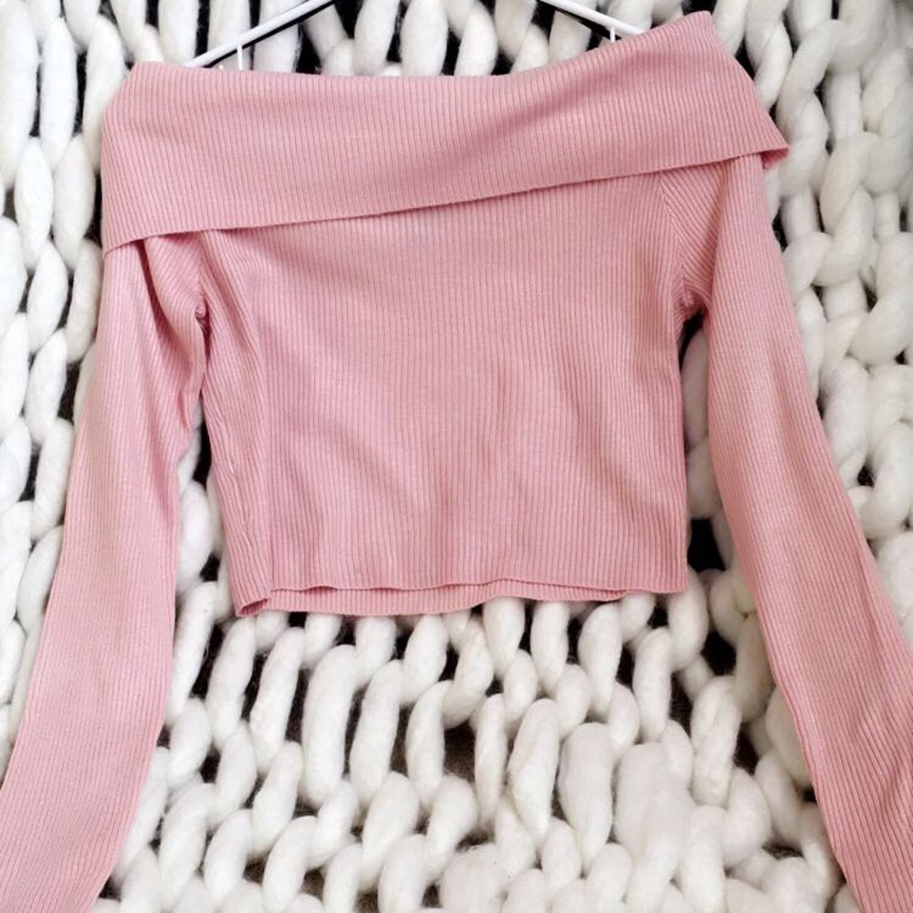•sweater shirt